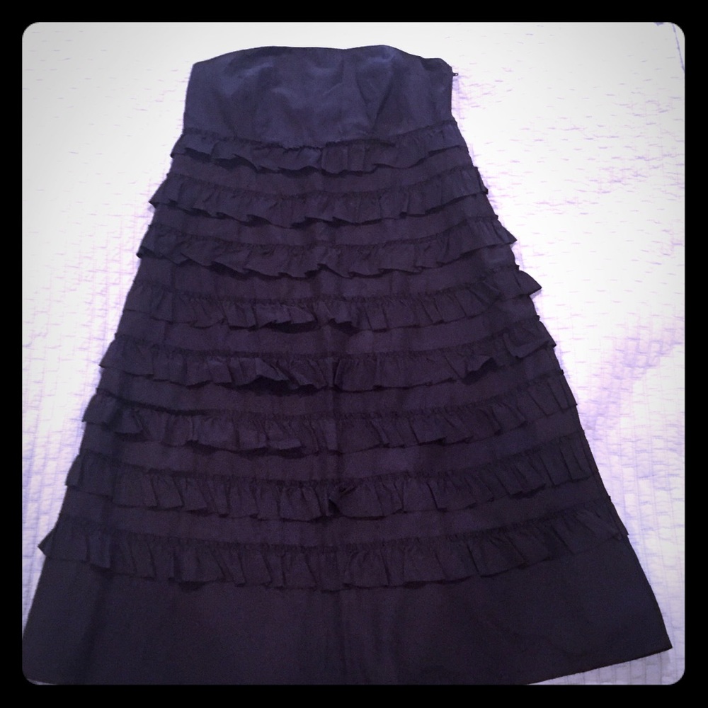 Gap strapless a-line ruffle dress